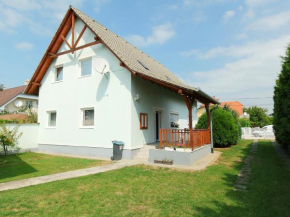 Отель Holiday Home Balaton H2058  Балатонсарсо